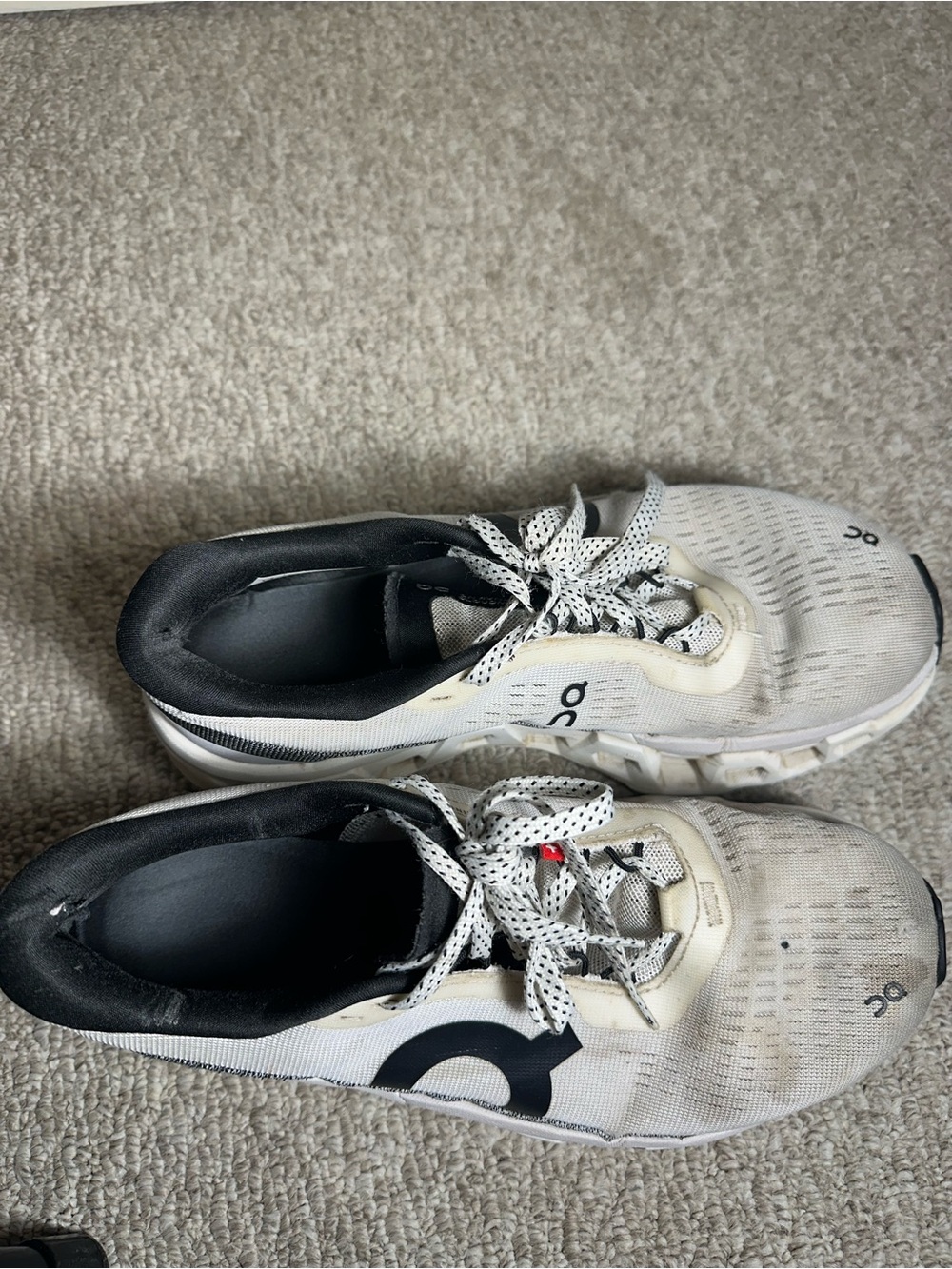 On Cloud Running monster White and Black womens Athletic Running Shoes - Picture 3 of 9